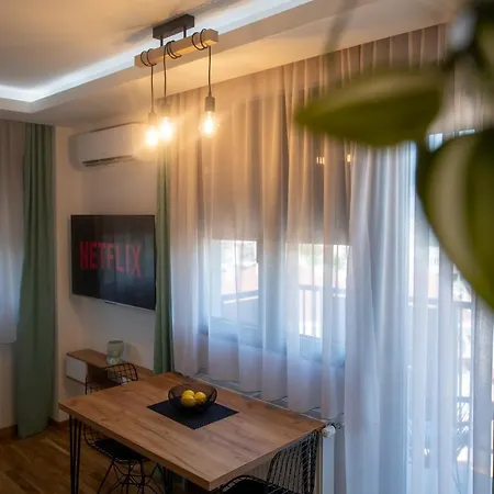 Lux Petrovic Jagodina