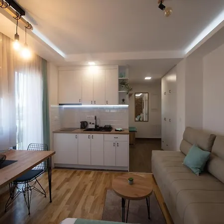 Lux Petrovic Jagodina