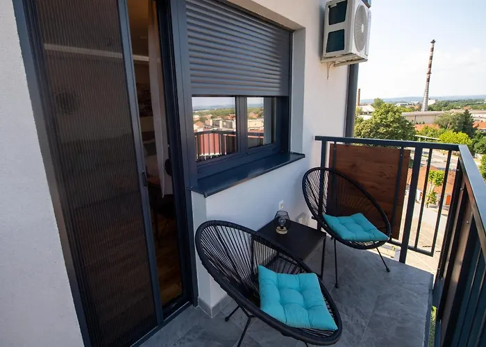 Lux Petrovic * Jagodina