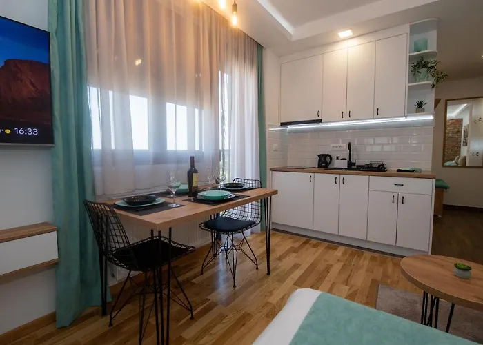 Lux Petrovic Jagodina